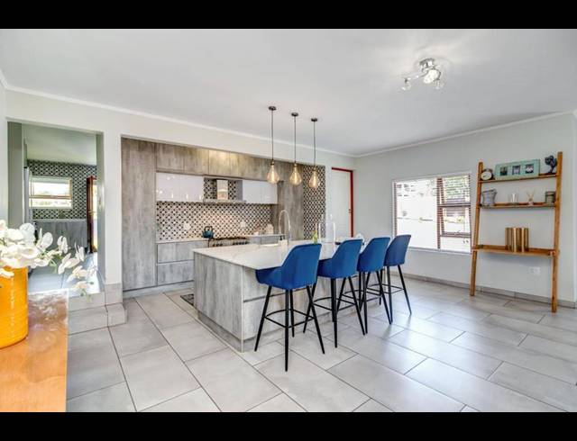 6 BEDROOM PROPERTY TO RENT IN CHARTWELL A.H.